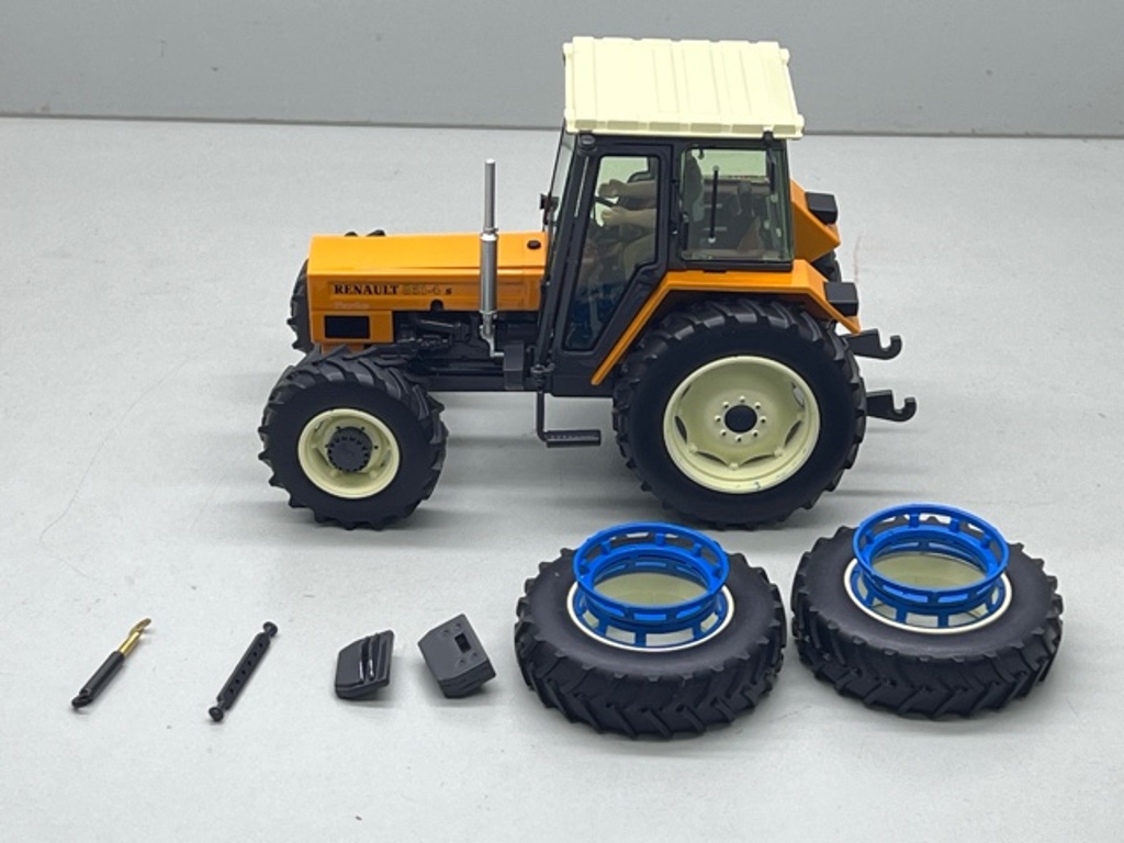 Renault 851-4s ACA 2024 Modell von Replicagri 1:32