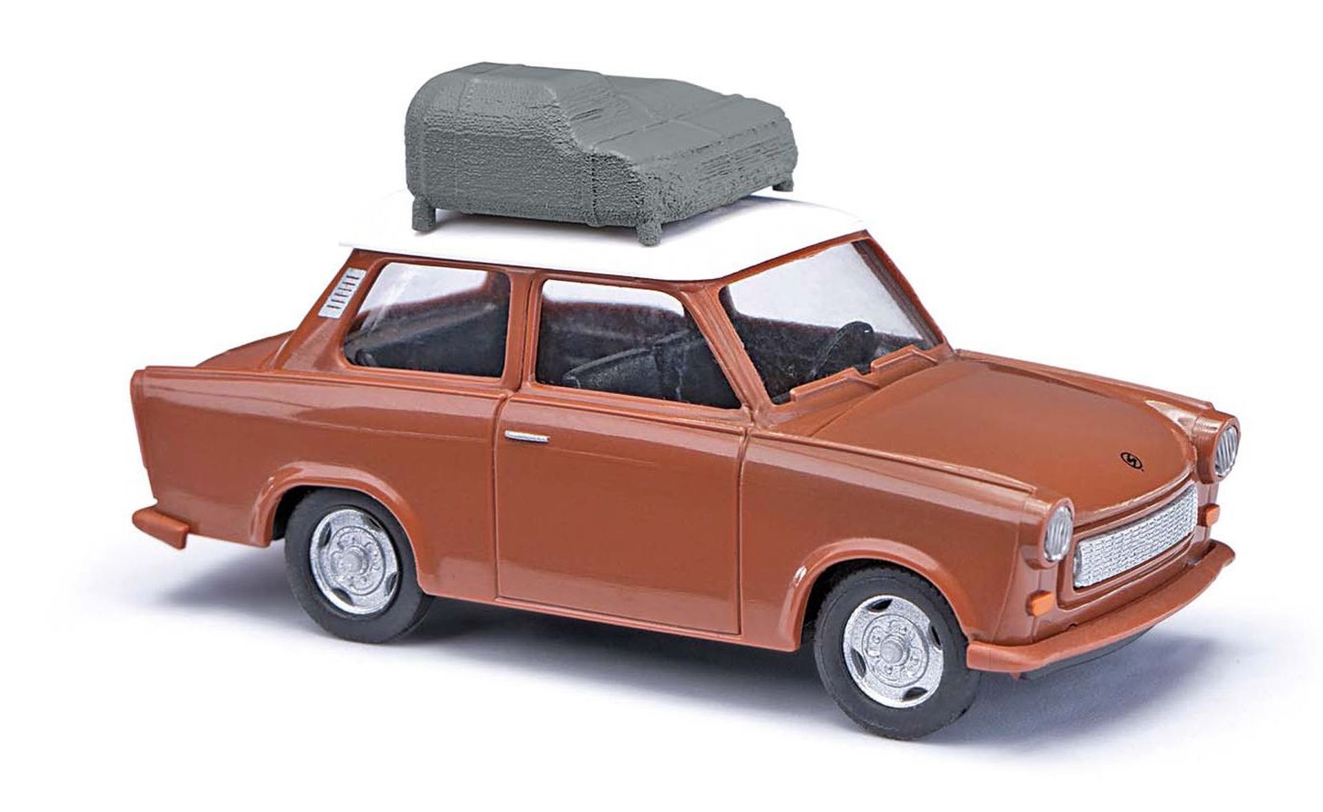 Trabant P601 Limosine mit Dachgepäckträger Bj. 1977 braun Modell von Busch 1:87