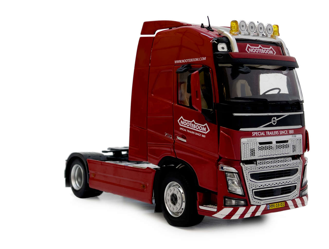 Volvo FH16 4x2 Nooteboom Design Modell von MarGe Models 1:32