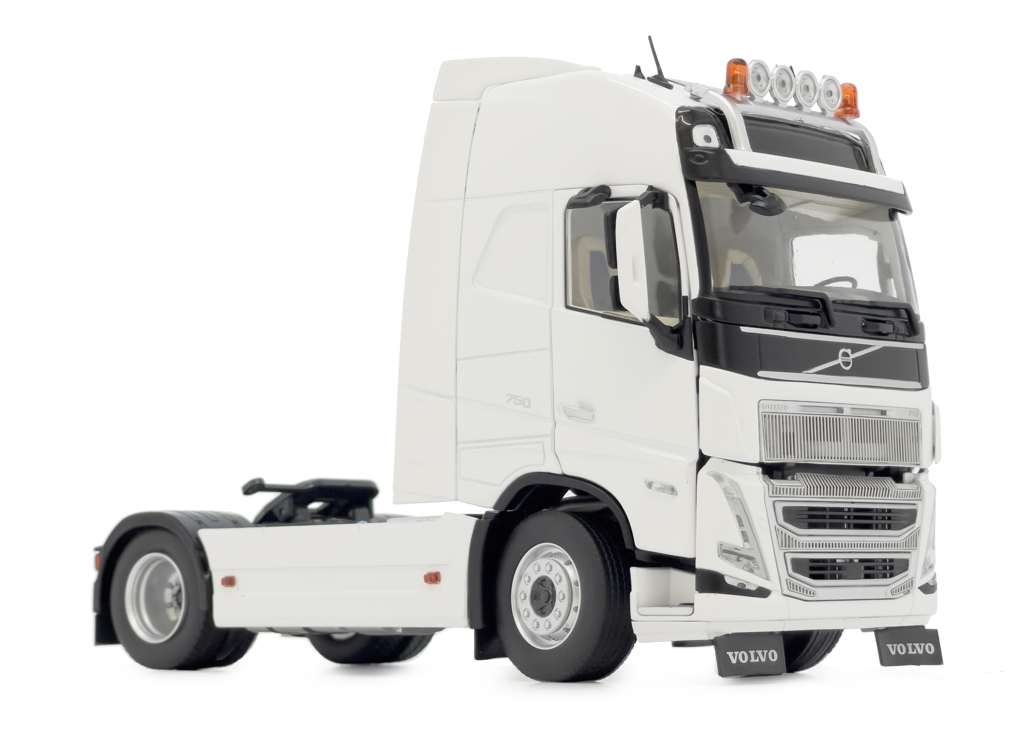 Volvo FH5 4x2 weiß Modell von MarGe Models 1:32
