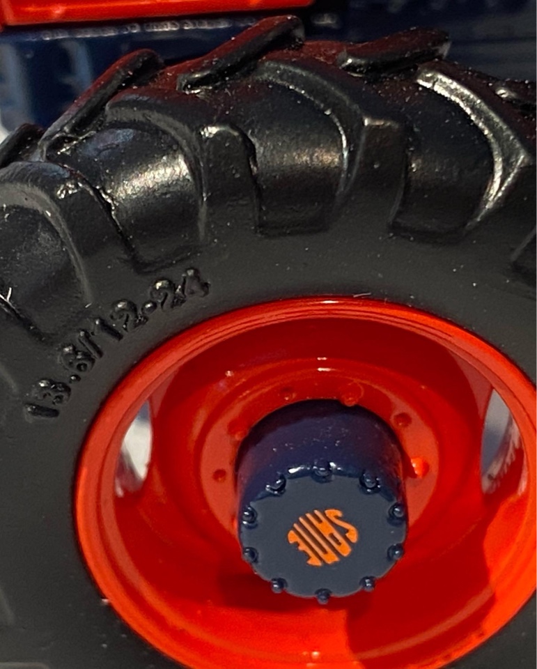 Same Drago Limited Edition Modell von Modelagrisystem 1:32