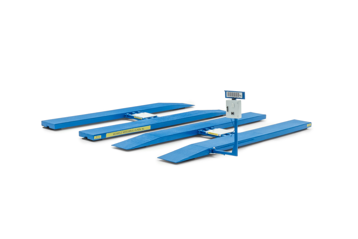 Mobile Fahrzeugwaage Lim. Edt. Modell von Hop 1:32