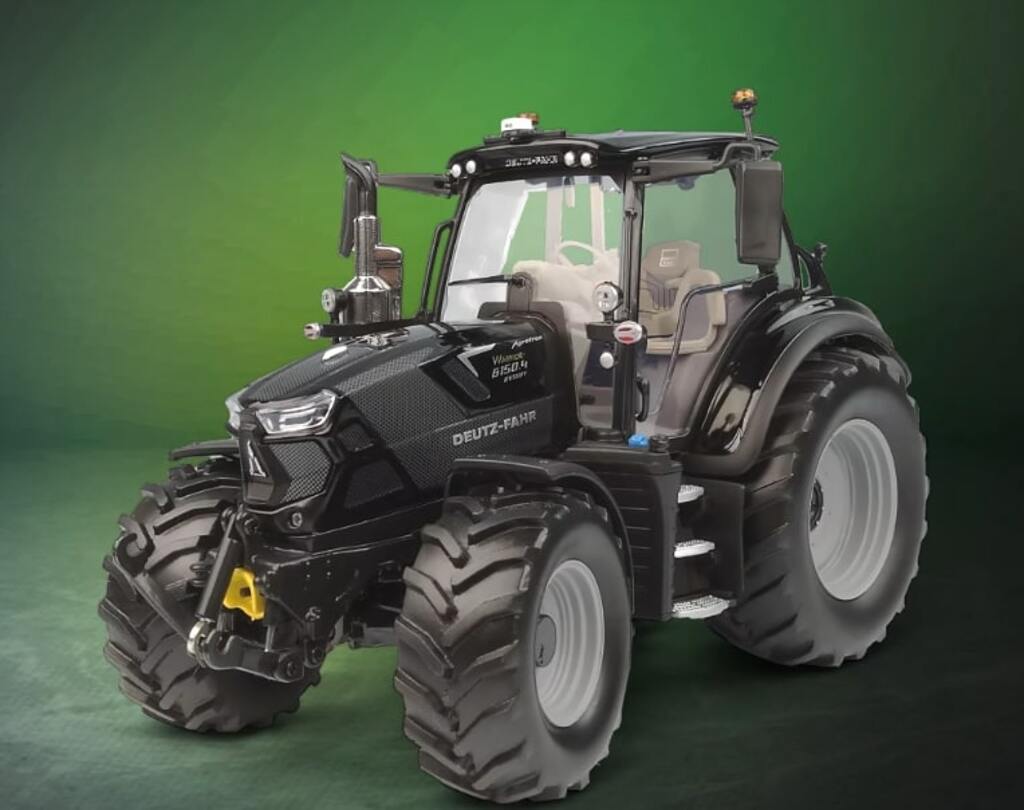 Deutz-Fahr 6150.4 RVSHIFT Warrior Schwarz Glänzend Modell von Universal Hobbies 1:32