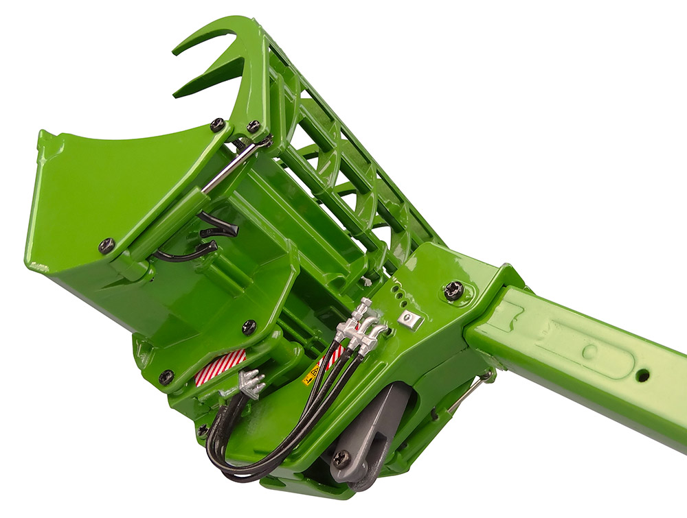 Fendt Cargo T955 Modell von Universal Hobbies 1:32