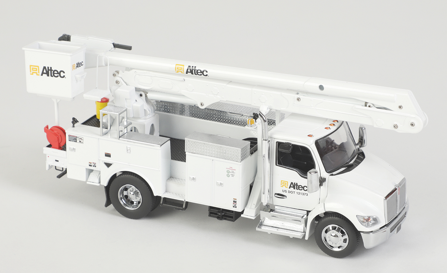 Kenworth T380 mit Altec Aerila Hebebühne-1