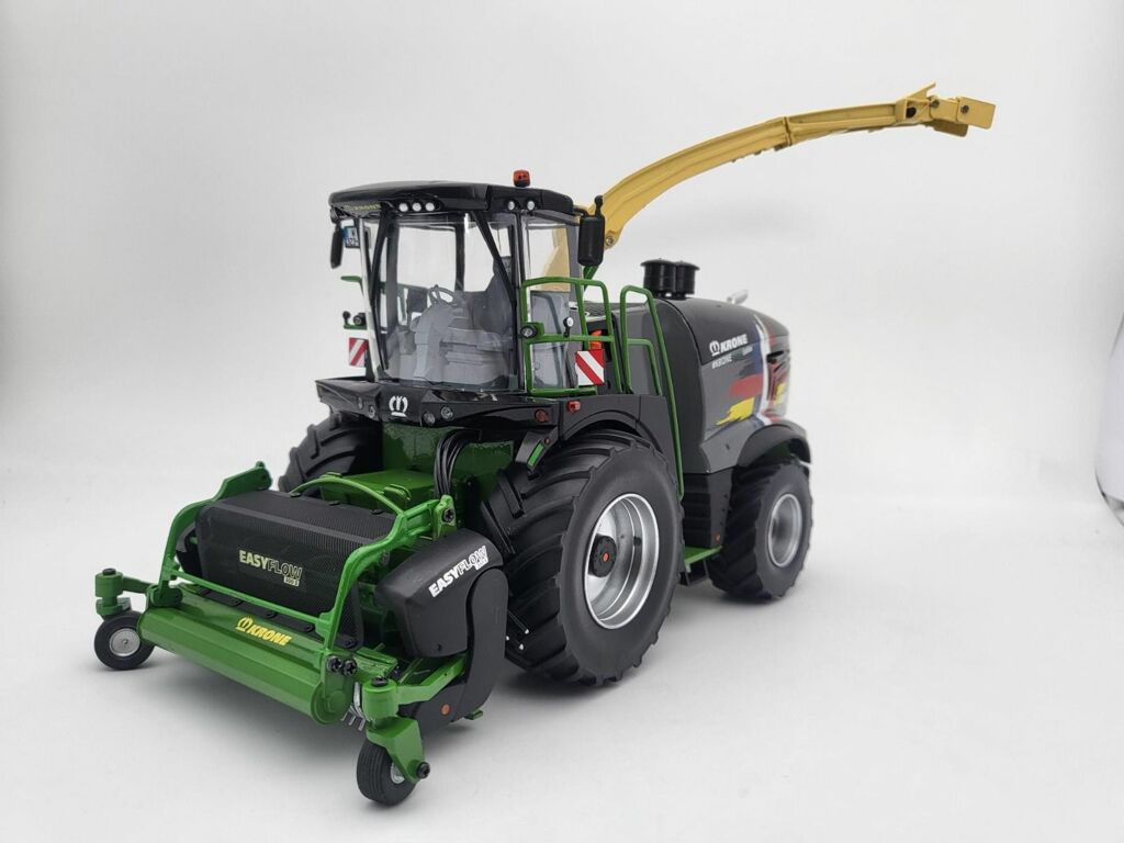 Krone BiG X 780 XCollect und Easy Flow 300 S Limited Editon  Modell von ROS 1:32