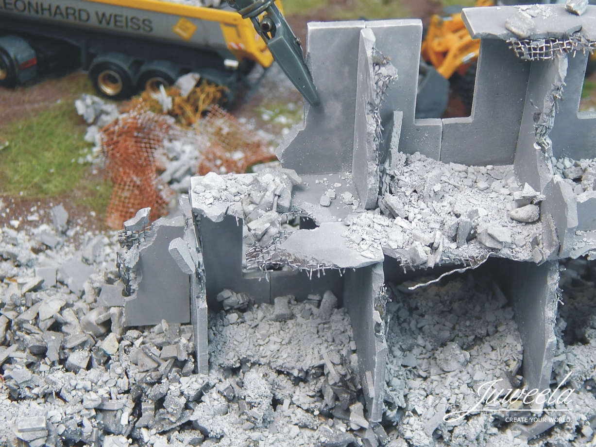 Rubble in the Box - Plattenbau Modell von Juweela 1:87
