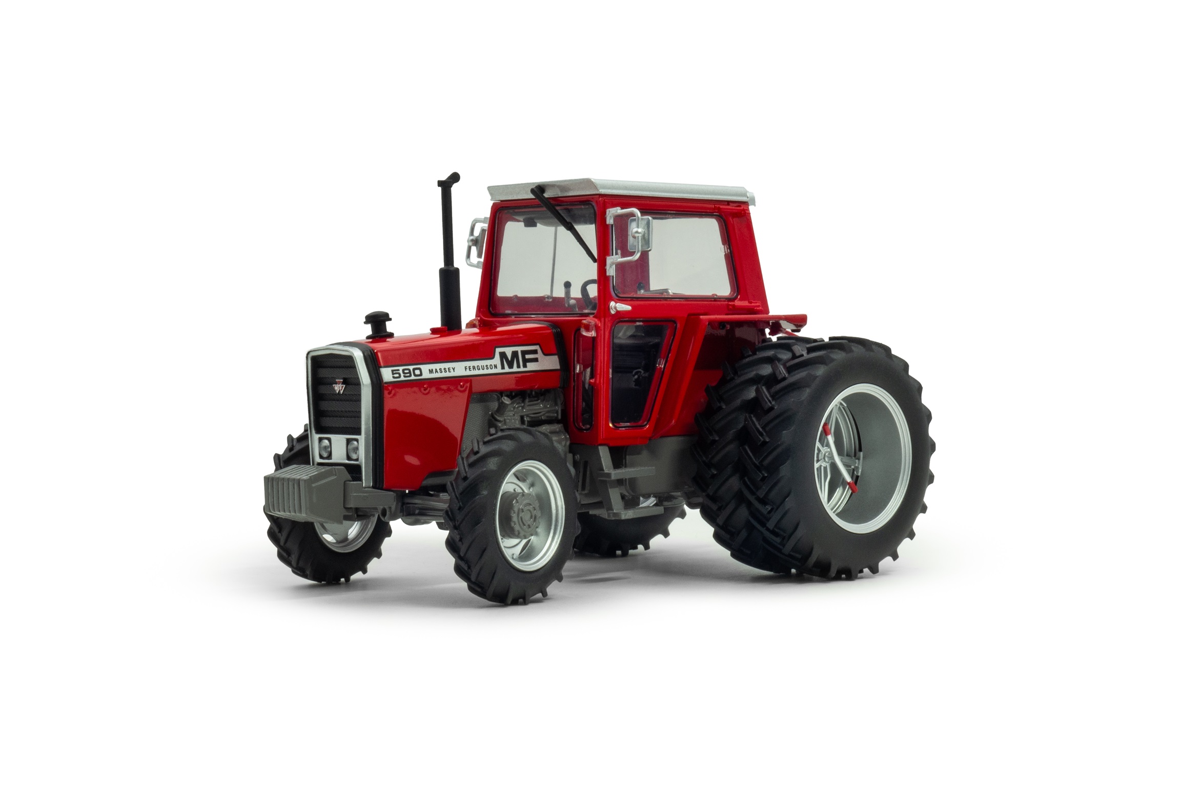 Massey Ferguson 590 4WD mit Molcon Zwillingsbereifung Modell von Universal Hobbies 1:32