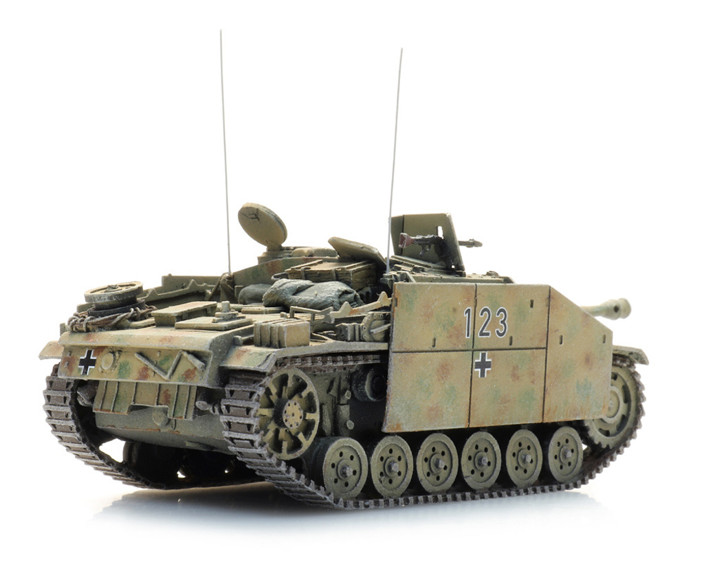 StuG III Ausf. G 3-Ton Tarnung Modell von Artitec 1:87