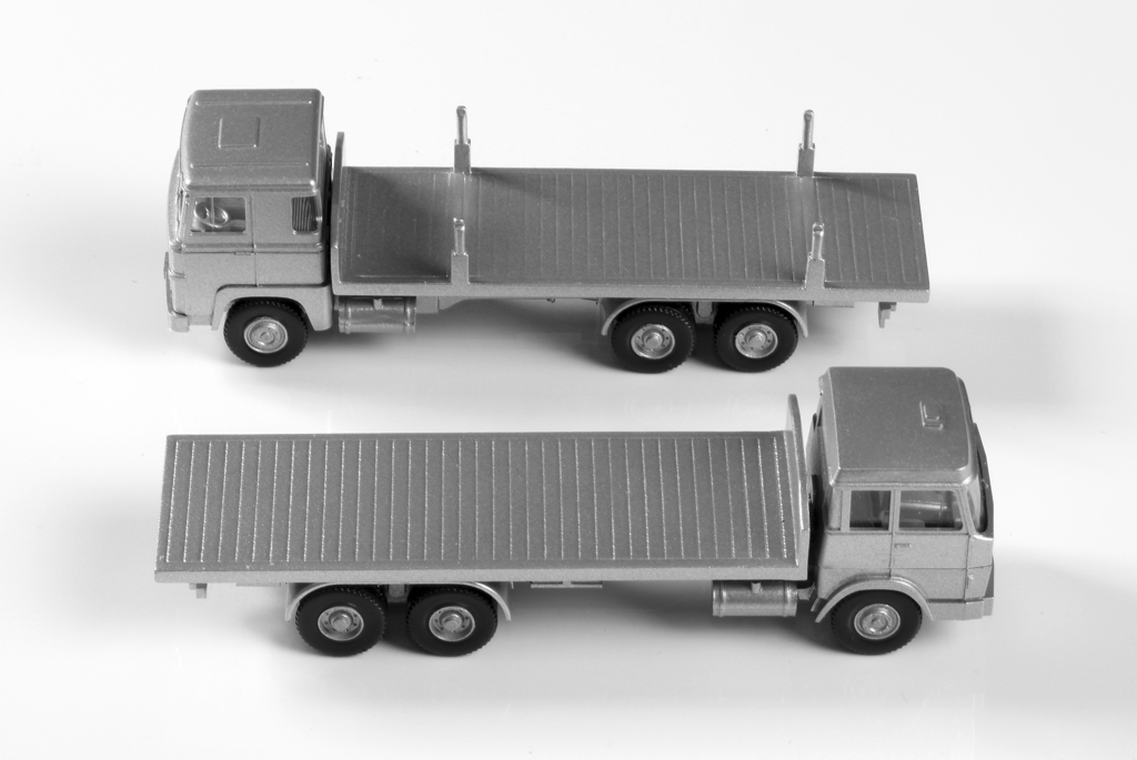 Henschel HS 14/16 Flachpritschenaufbau Modell von WIKING 1:87