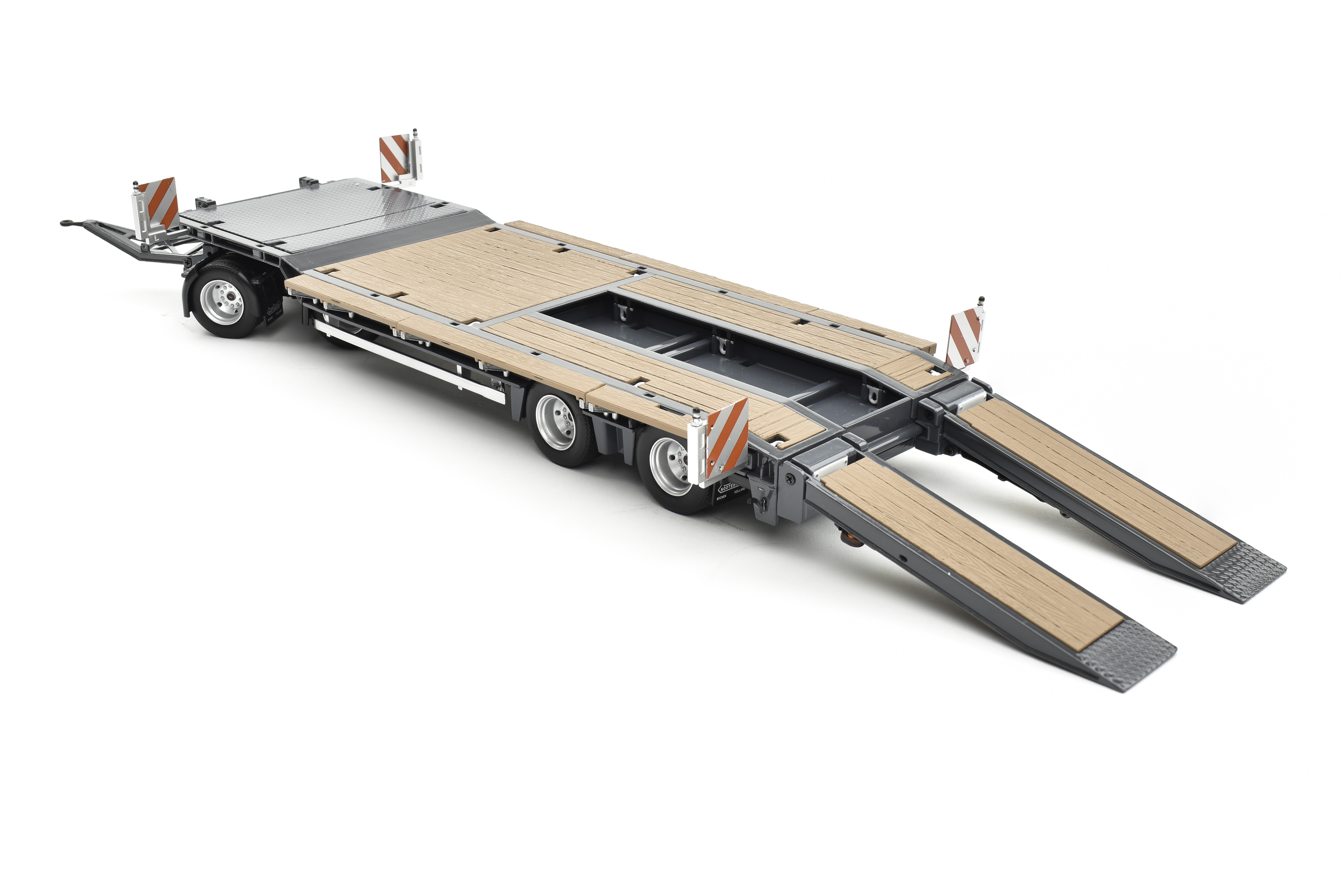 Nooteboom ASDV-40-22 Vierachsdeichseltieflader grau mit Rampen Modell von AT Collections 1:32
