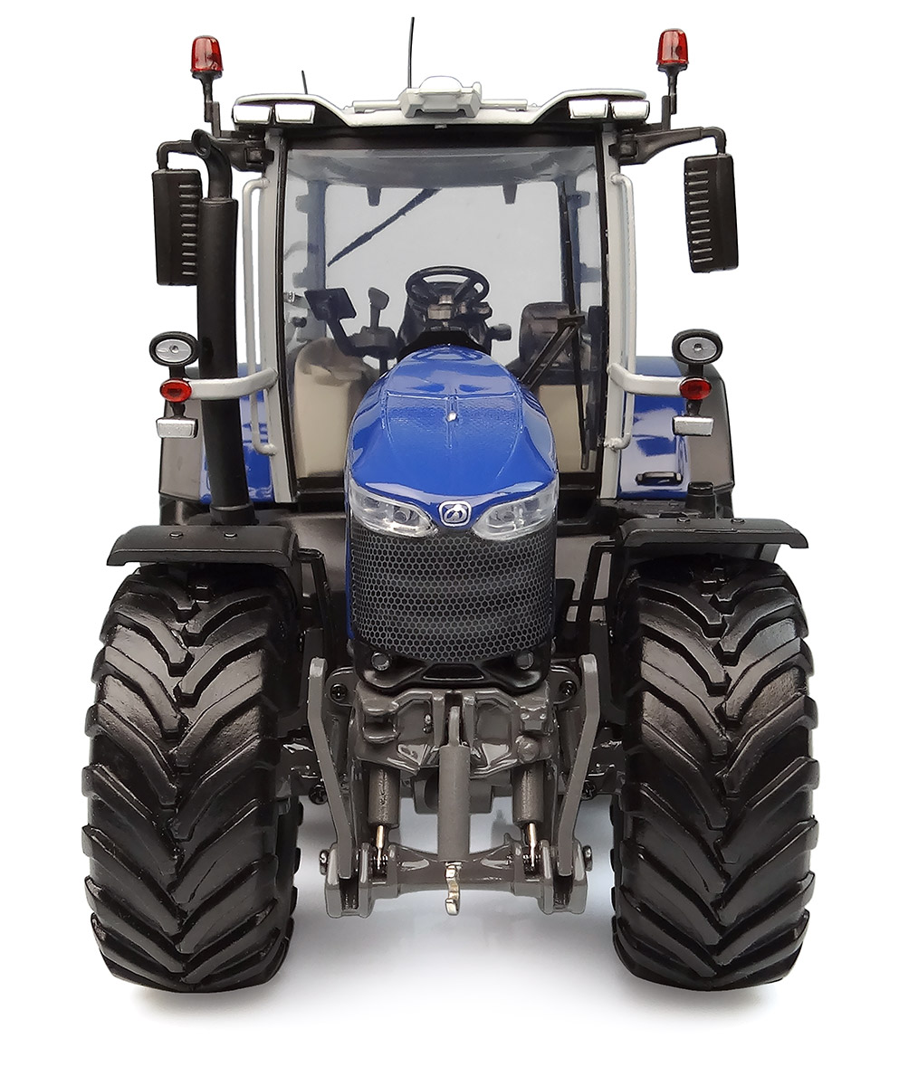 Iseki Big-T T8S305 Modell von Universal Hobbies 1:32