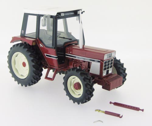 IHC 845 Kabine S Modell von Replicagri 1:32