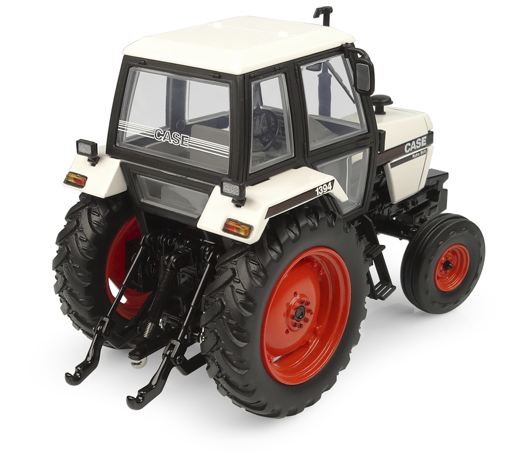 Case International 1394 Limited Edition Modell von Universal Hobbies 1:32