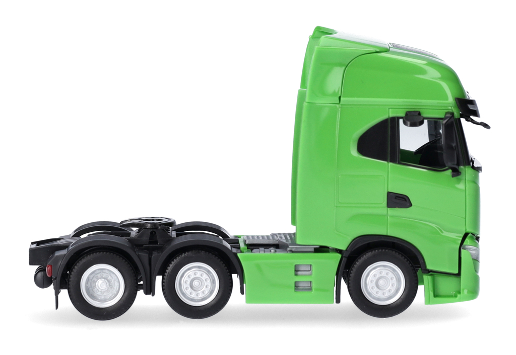 Iveco S-Way Solozugmaschine 3achs Modell von herpa 1:87