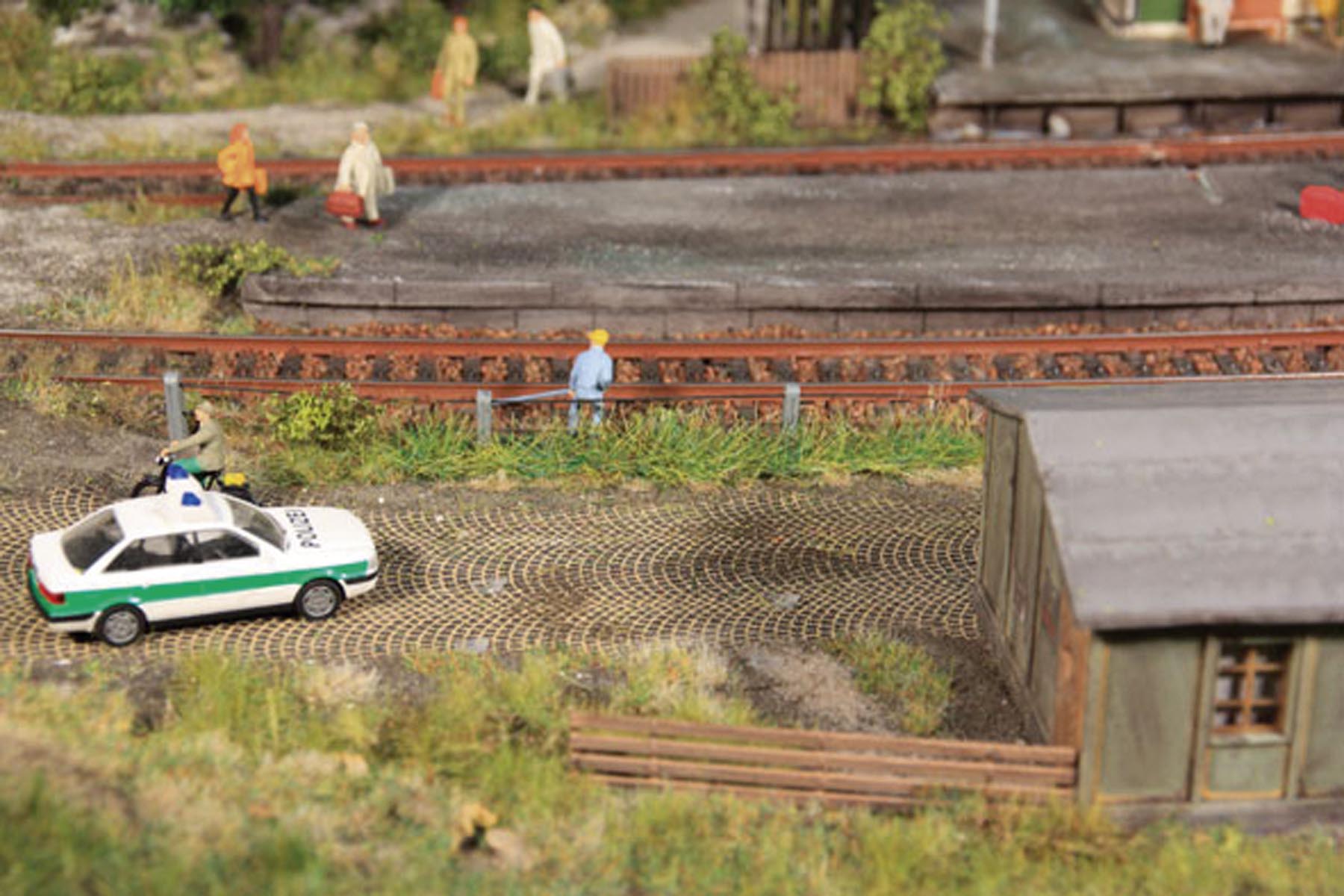 8 Grasstreifen Sommer Modell von HEKI 1:87