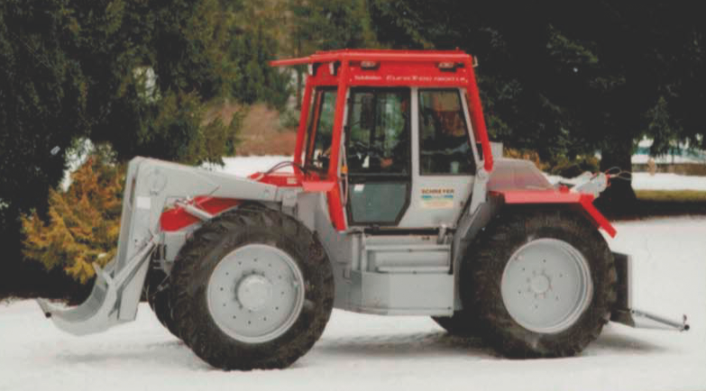 Schlüter 1900 mit Forstausrüstung-1