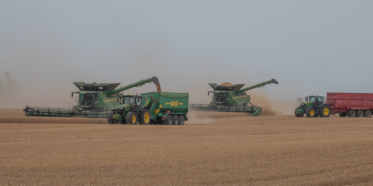 John Deere X9 Becher