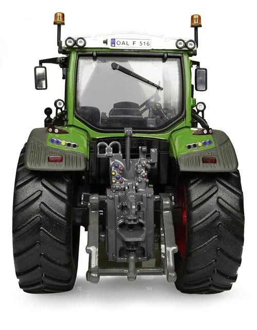 Fendt 516 Vario mit Frontlader Modell von Universal Hobbies 1:32