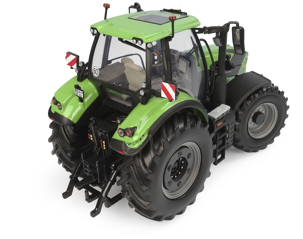 Deutz-Fahr TTV 7250 Version 2023 Modell von Universal Hobbies 1:32