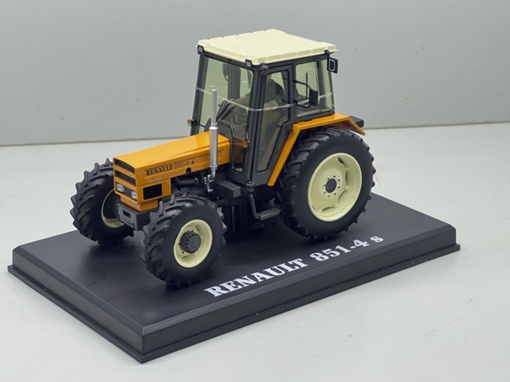 Renault 851-4s ACA 2024-1
