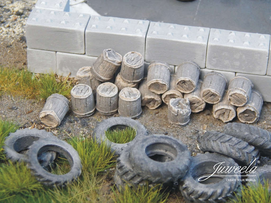 Alte Holzfässer dunkel 44 Stück-1