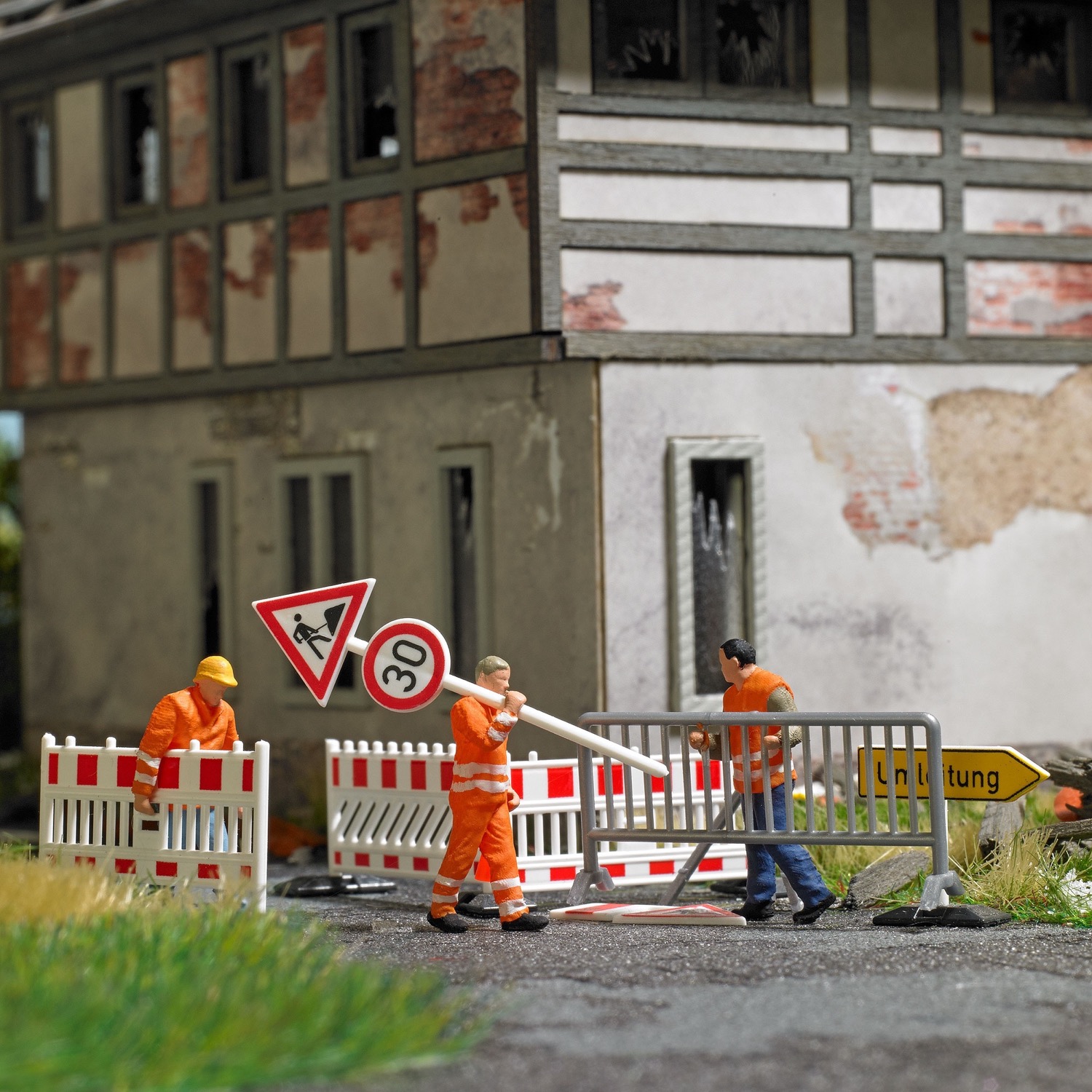 Action Set Absperrung aufstellen Modell von Busch 1:87