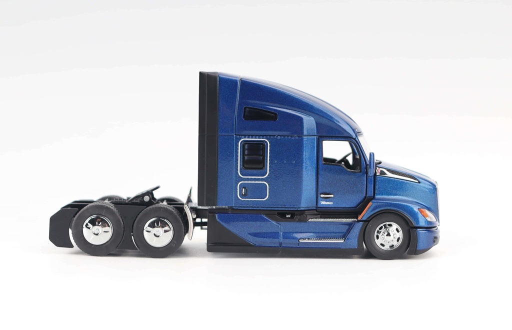 Kenworth T680 Next Gen 76 Tandem-Zugmaschine mit Hochdach und Schlafkabine Modell von DieCast Masters 1:50