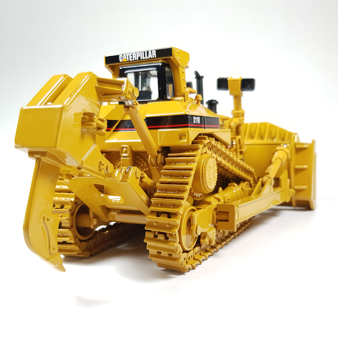 CAT D11R Kettendozer  Modell von DieCast Masters 1:50