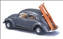 VW Käfer Ovalfenster mit Skiträger Bj. 1955 grün Modell von Busch 1:87