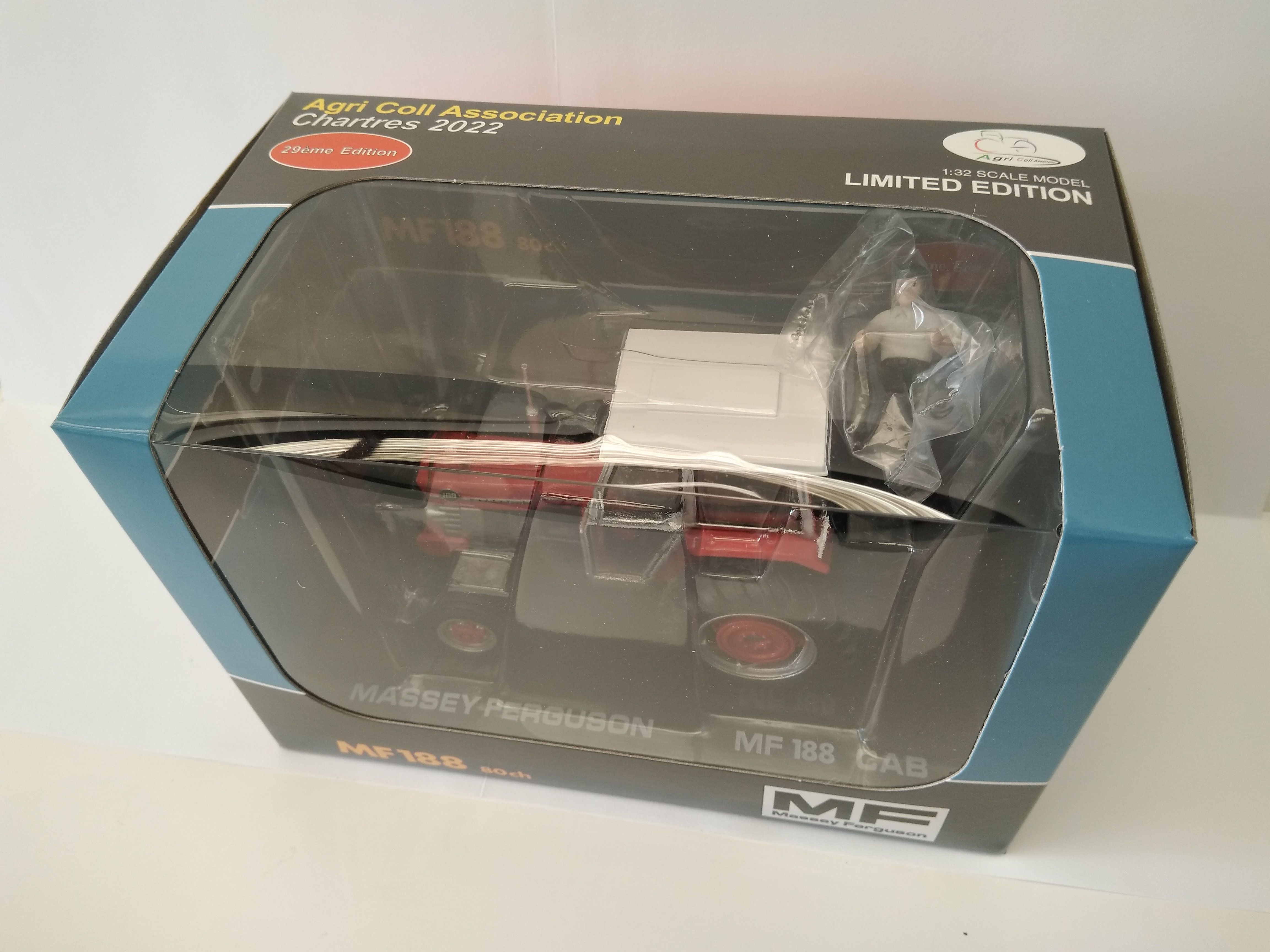 Massey Ferguson 188 ACA 2022 Lim. Edt. Modell von Replicagri 1:32