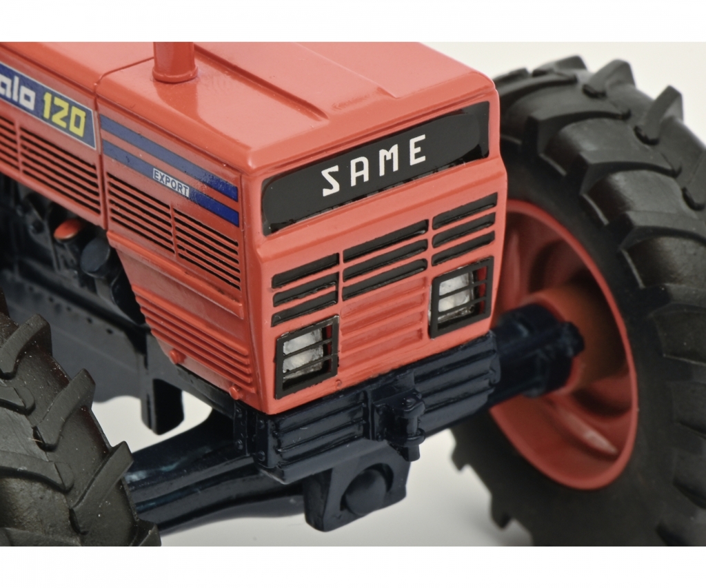 Same Buffalo 120 mit Rollbügel Modell von Schuco 1:32