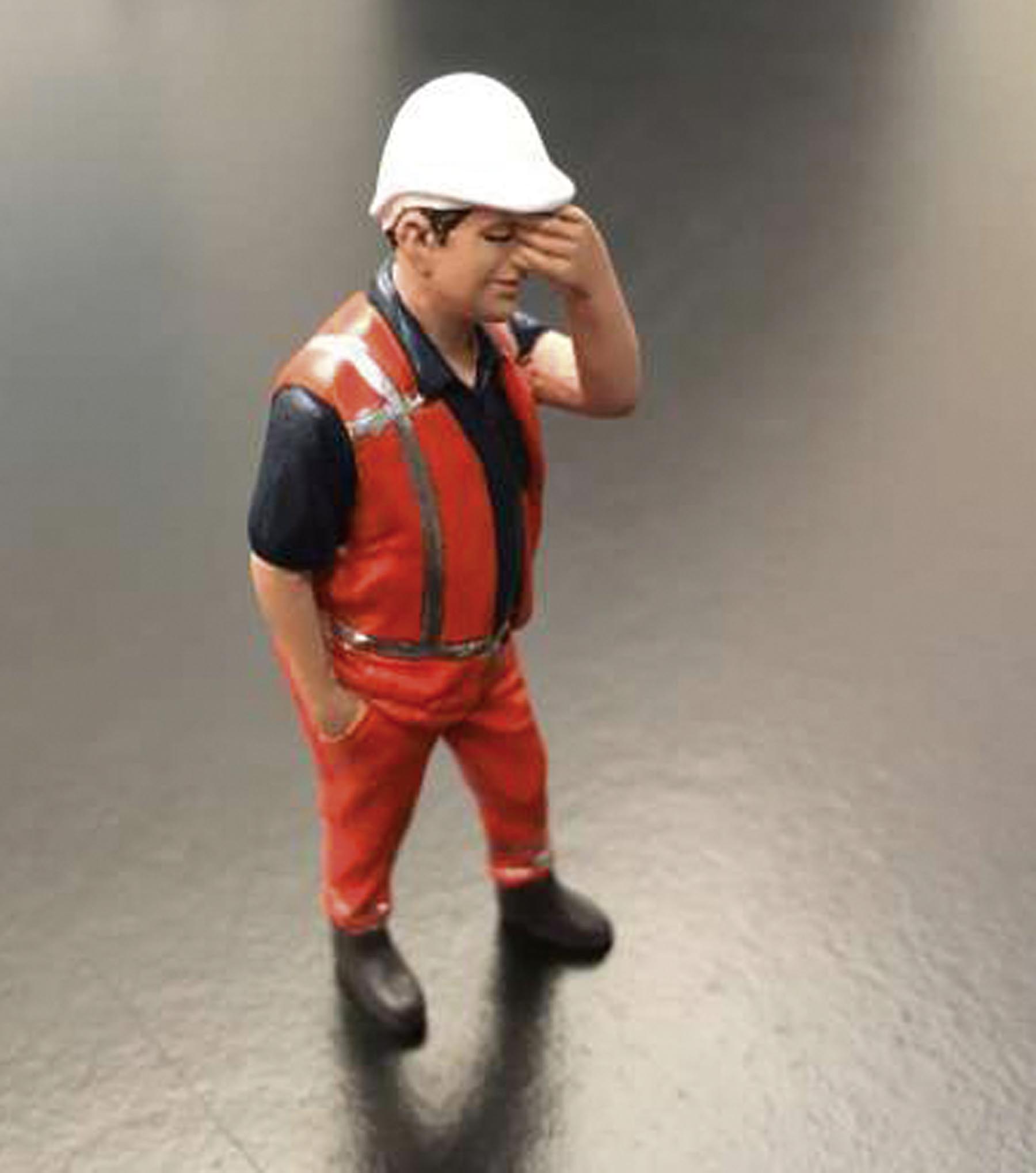 Figur „Pascal hat die Hand am Kopf“ Modell von AT Collections 1:32