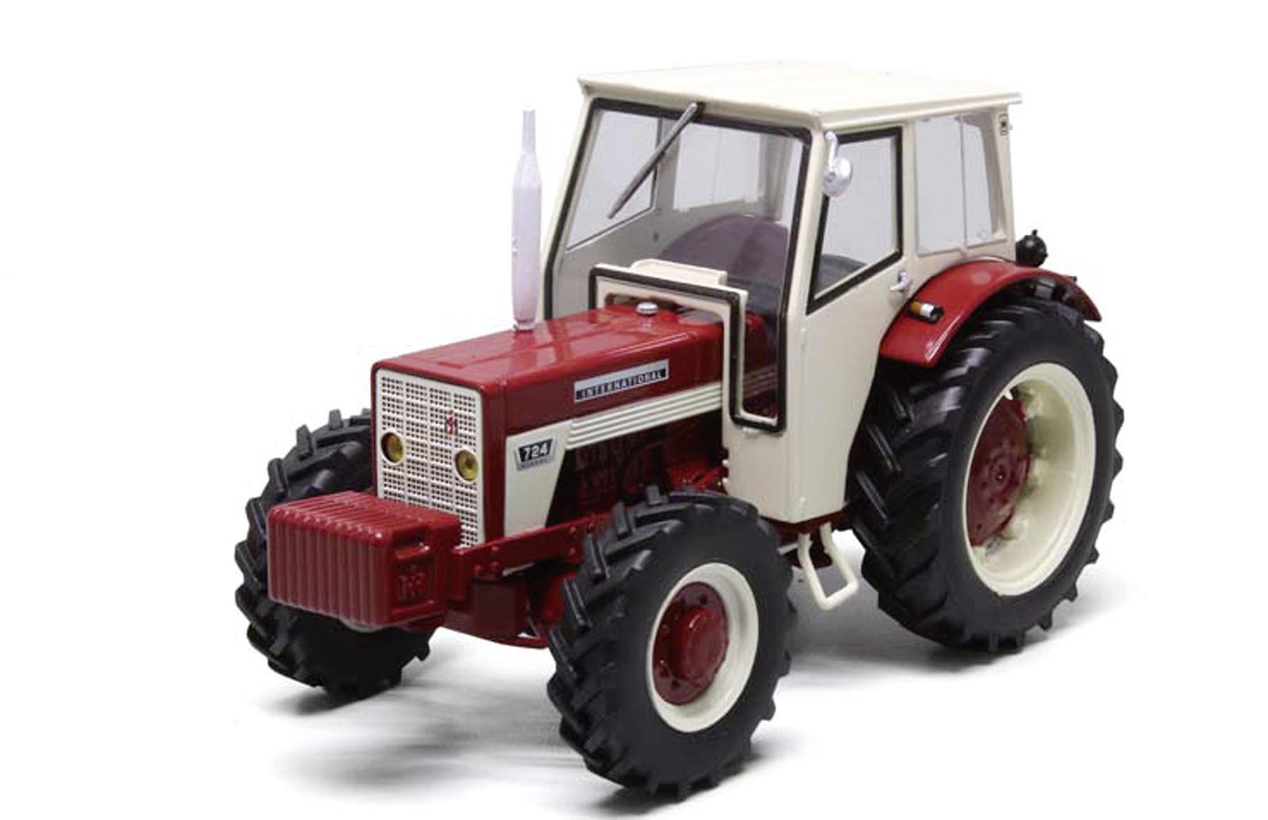 IHC 724 4WD mit Kabine und Frontgewicht Modell von Replicagri 1:32