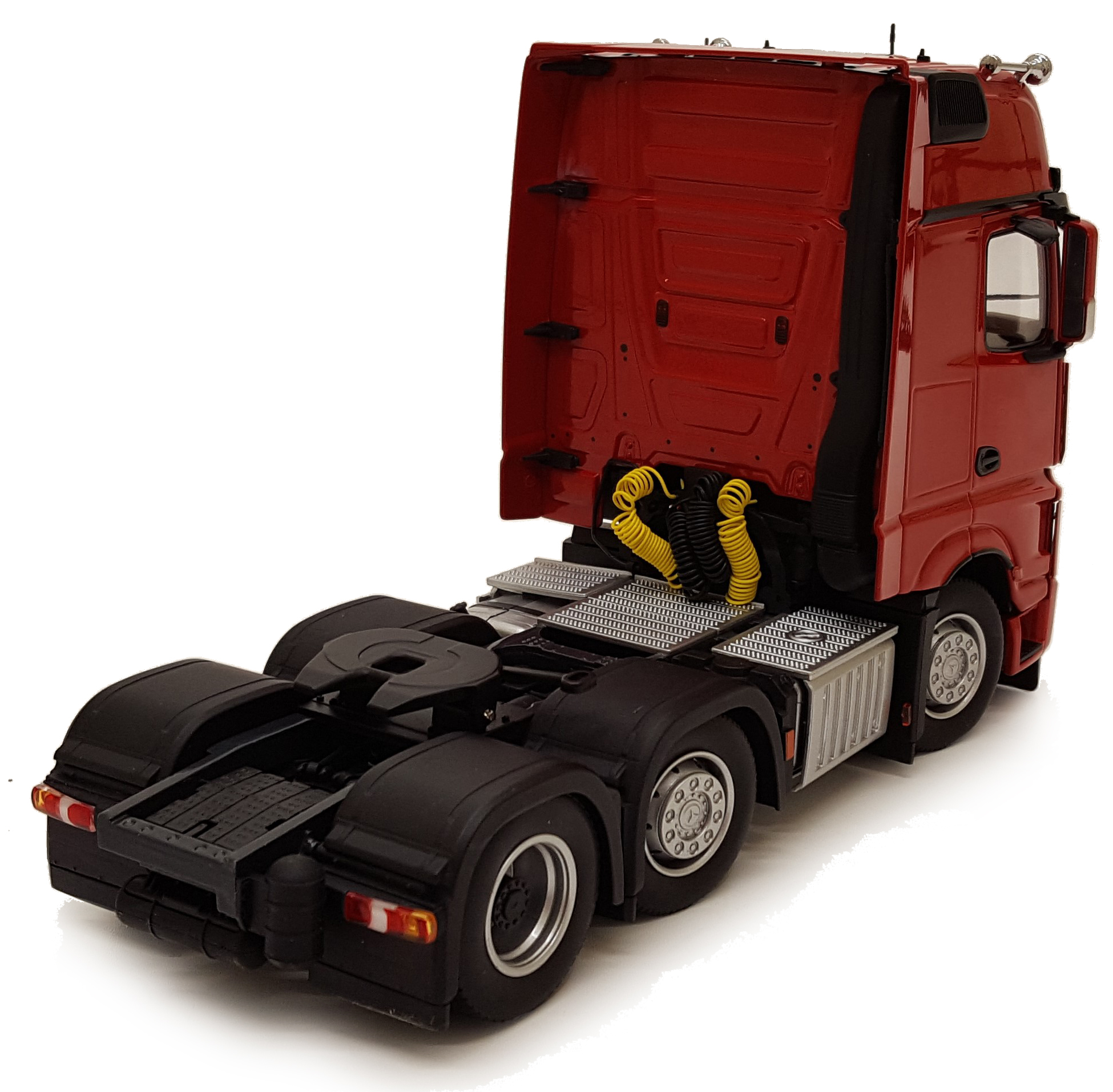 Mercedes-Benz Actros GigaSpace 6 x 2 rot Modell von MarGe Models 1:32