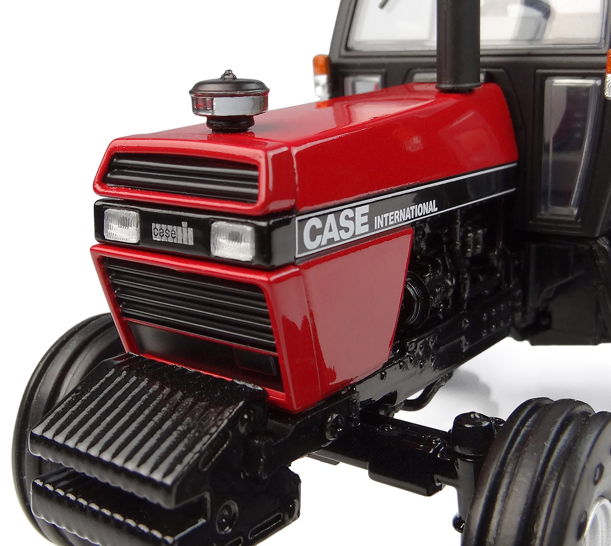 Case IH 1594 2WD Modell von Universal Hobbies 1:32