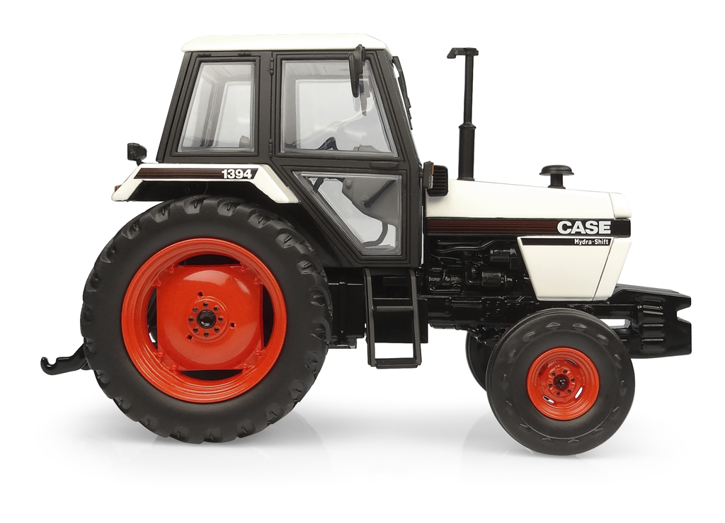 Case International 1394 Limited Edition Modell von Universal Hobbies 1:32