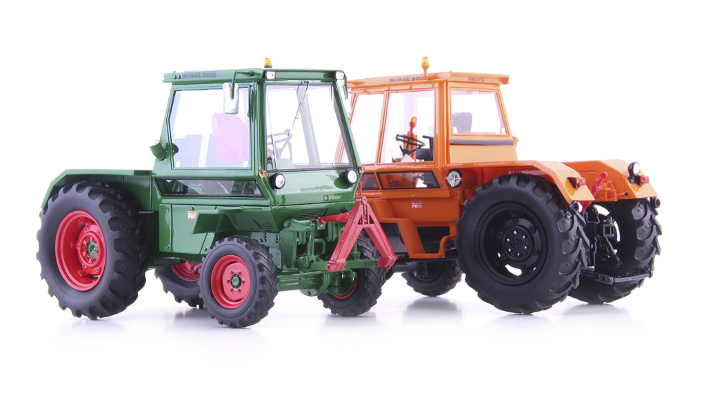 Deutz Intrac 2002 Set grün und Kommunal Limited Edition-1