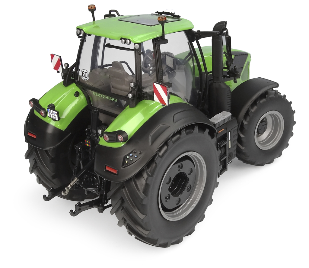 Deutz-Fahr 8280 TTV Modell von Universal Hobbies 1:32