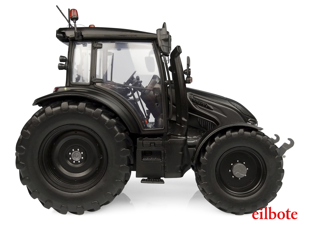 Valtra G 135 Unlimited schwarz matt Lim. Edt. Modell von Universal Hobbies 1:32