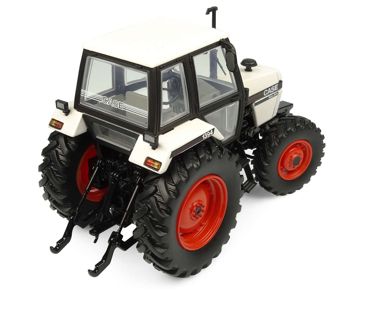 Case 1394 4WD Modell von Universal Hobbies 1:32
