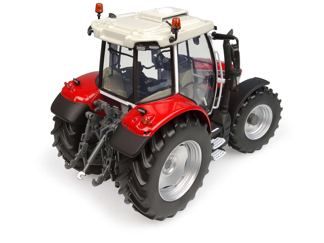 Massey Ferguson 5S.145 Modell von Universal Hobbies 1:32
