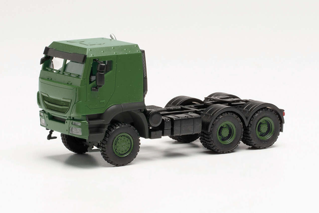 Iveco Trakker 6x6 Bundeswehr Sattelzugmaschine-1