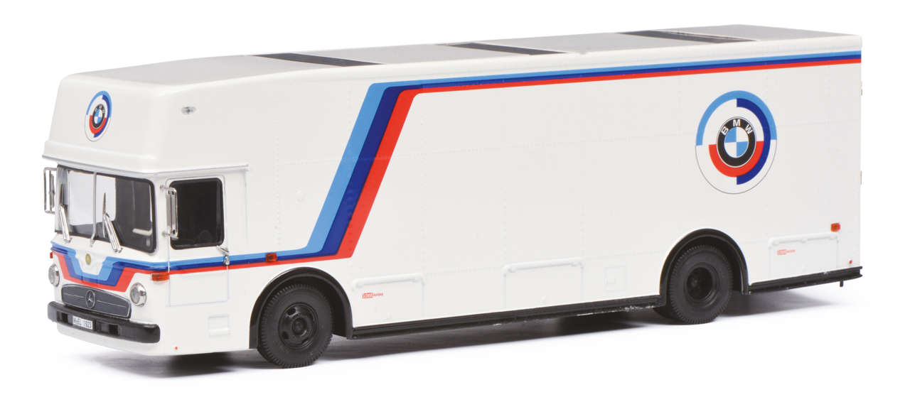 MB Renntransporter im BMW Design-1