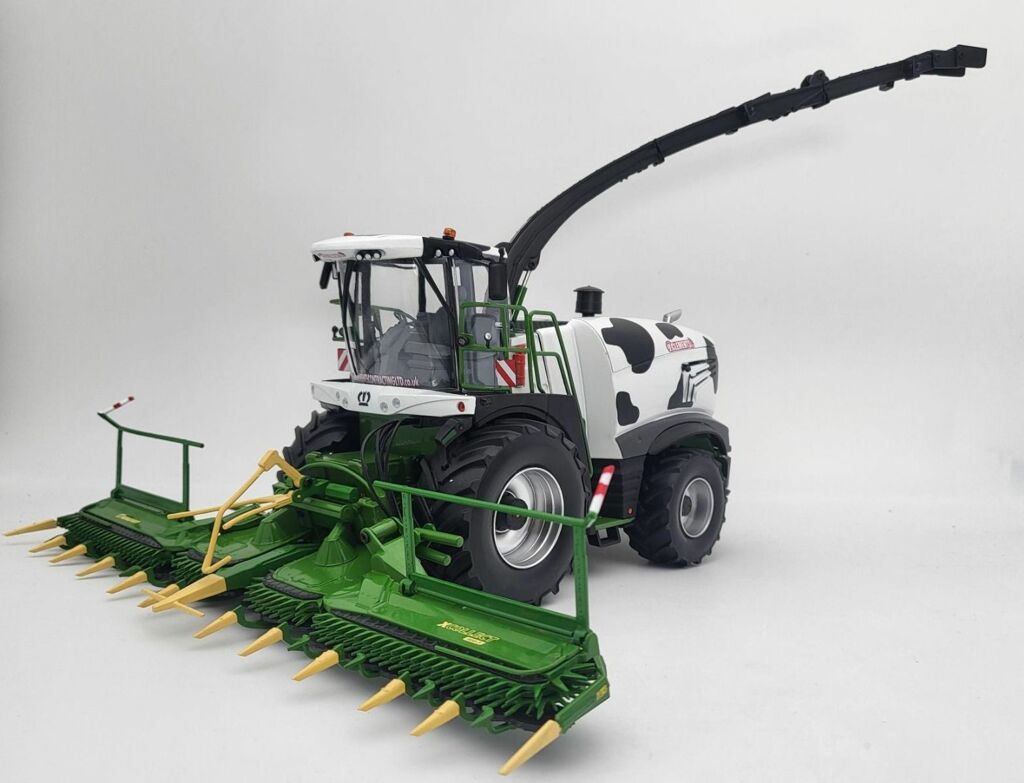 Krone Big X 630 J. Clements Modell von ROS 1:32